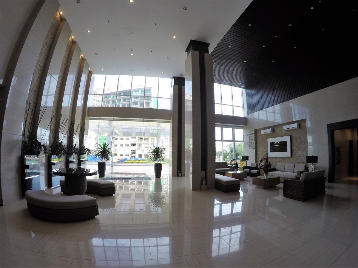 Wind Residence Condo - Tagaytay By Jaderooms Tagaytay City Kültér fotó